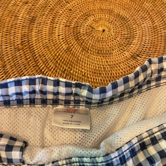 Vineyard vines swim shorts - Picture 8 of 9